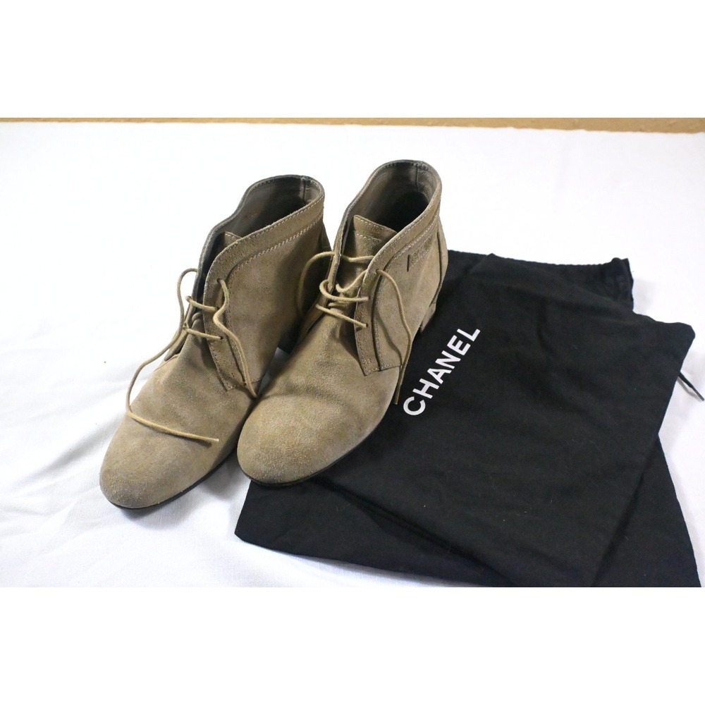 Chanel Quilted Suede Ankle Boots Beige Lace Up Block Heel Booties G28672 Sz 38.5